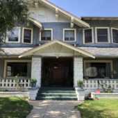 1298. Chicks Craftsman House